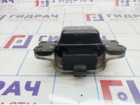 Опора двигателя левая Volkswagen Passat B6 3C0199555.
