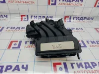 Коллектор впускной Volkswagen Passat B6 06A133203EM.