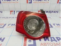 Фонарь задний наружный левый Volkswagen Passat B6 3C5945095H. Дефект.