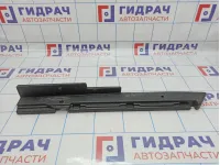 Накладка в багажник Volkswagen Passat B6 3C5864471A. Дефект.