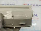 Очечник Volkswagen Passat B6 1K0868837E. Царапины.