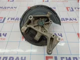 Кулак поворотный задний левый Volkswagen Passat B6 3C0505433K. Дефект.