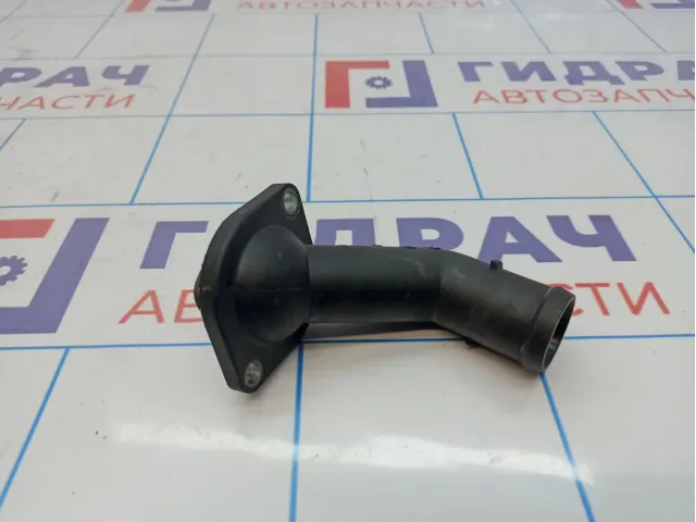 Крышка термостата Volkswagen Passat B6 06A121121C.