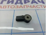 Датчик детонации Volkswagen Passat B6 030905377C.