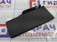 Накладка под ногу Volkswagen Passat B6 3C1864777. Дефекты.