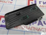 Накладка под ногу Volkswagen Passat B6 3C1864777. Дефекты.