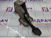 Педаль тормоза Volkswagen Passat B6 1K1721057AL.