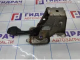 Педаль тормоза Volkswagen Passat B6 1K1721057AL.