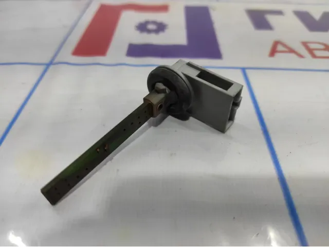 Датчик температуры воздуха Volkswagen Passat B6 3D0907543A.