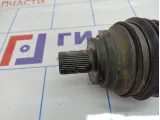 Привод передний правый Volkswagen Passat B6 1K0407272HN. Дефект пыльника.