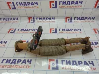 Приемная труба глушителя Volkswagen Passat B6 . Дефект.