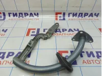 Петля крышки багажника правая Volkswagen Passat (B6) 3C5827302B