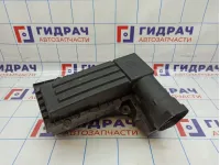 Корпус воздушного фильтра Volkswagen Passat (B6) 1K0129607AG