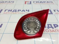 Фонарь задний внутренний правый Volkswagen Passat (B6) 3C5945094E