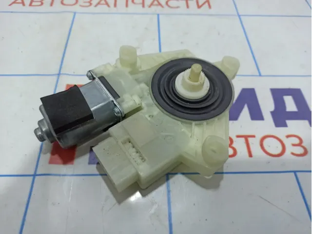 Моторчик стеклоподъемника заднего левого Volkswagen Passat (B8) 5Q4959812E