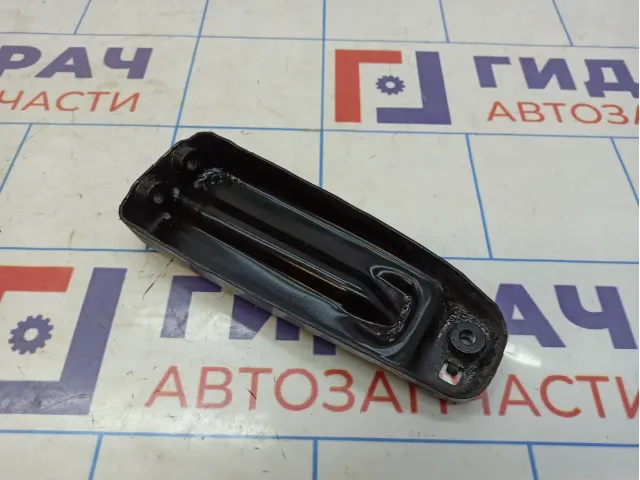 Кронштейн защиты двигателя левый Volkswagen Passat (B8) 5Q0825921