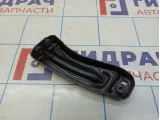 Кронштейн защиты двигателя правый Volkswagen Passat (B8) 5Q0825922A