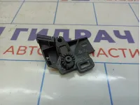 Кронштейн ручки открывания капота Volkswagen Passat (B8) 517823633B