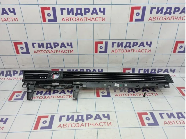 Дефлектор воздушный Volkswagen Passat (B8) 3G1858416F1QB