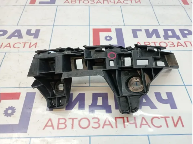 Кронштейн заднего бампера правый Volkswagen Passat (B8) 3G5807484