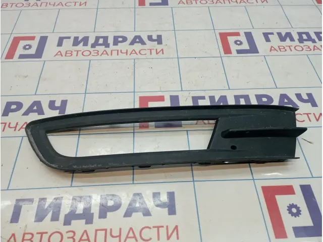 Решетка в бампер левая Volkswagen Passat (B8) 3G08536659B9