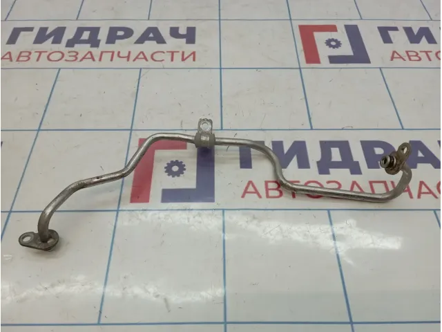 Трубка турбокомпрессора (турбины) Volkswagen Passat (B8) 04E145140E