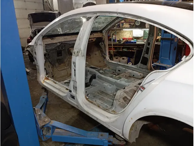Порог со стойкой левый Volkswagen Passat CC
