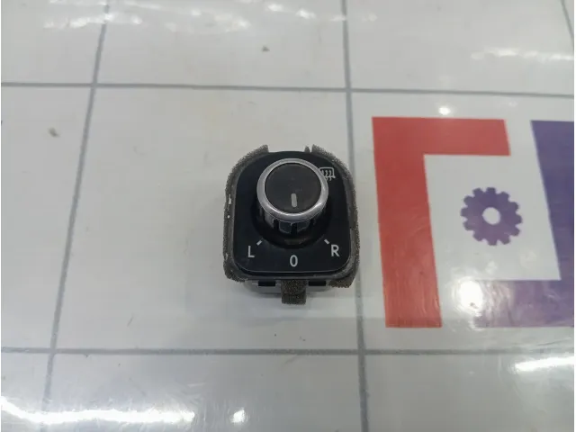 Переключатель регулировки зеркала Volkswagen Passat CC 1K0959565KREH