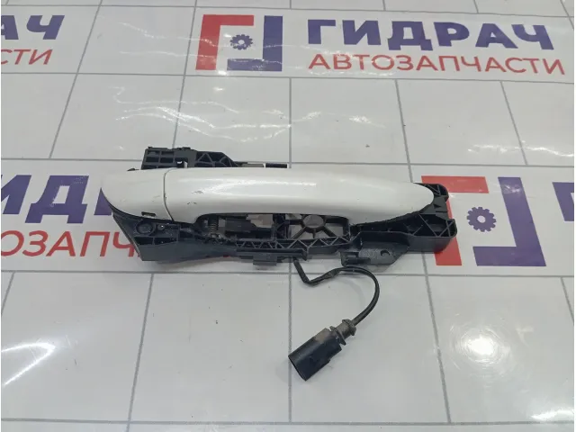 Ручка двери наружная передняя правая Volkswagen Passat CC