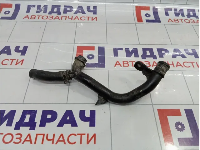 Трубка системы охлаждения Volkswagen Passat CC 06J121065F