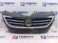 Решетка радиатора Volkswagen Passat CC 3C8853651
