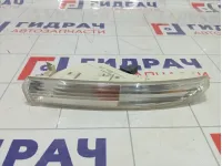 Поворотник правый Volkswagen Passat CC 3C8953042