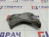 Кронштейн двигателя правый Volkswagen Passat CC 06J199207P