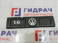 Накладка двигателя Volkswagen Polo 03C103935E