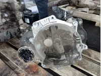МКПП (механическая коробка переключения передач) Volkswagen Polo 02T300049M