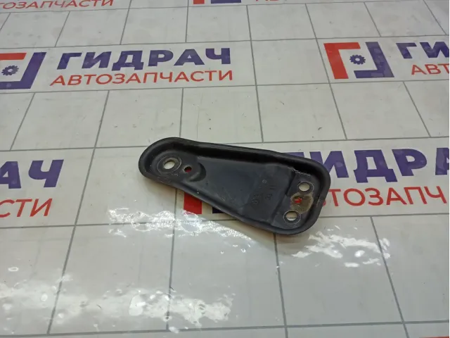 Кронштейн рычага переднего правый Volkswagen Polo 6R0199518