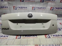 Крышка багажника Volkswagen Polo Sedan (Mk5) 6RU827025A. Дефект.