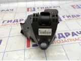 Педаль тормоза Volkswagen Polo Sedan (Mk5) 6RU721115.