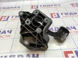 Педаль тормоза Volkswagen Polo Sedan (Mk5) 6RU721115.