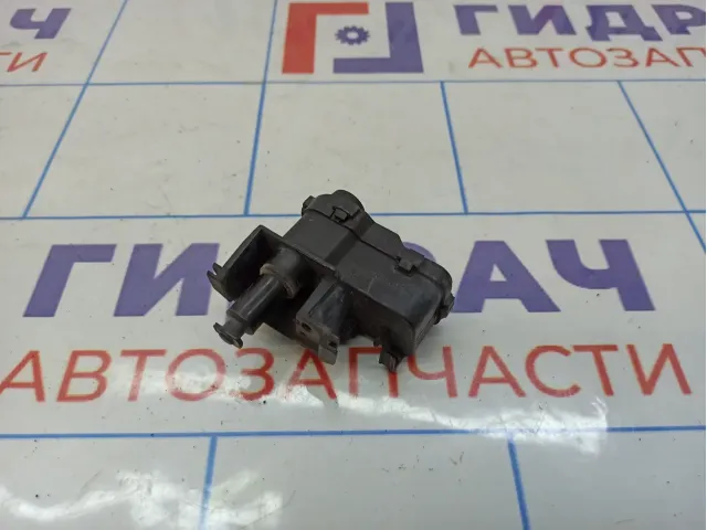Активатор замка крышки бензобака Volkswagen Polo Sedan (Mk5) 5C6810773B