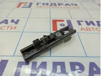 Механизм регулировки ремня безопасности Volkswagen Polo Sedan (Mk5) 3C8857819