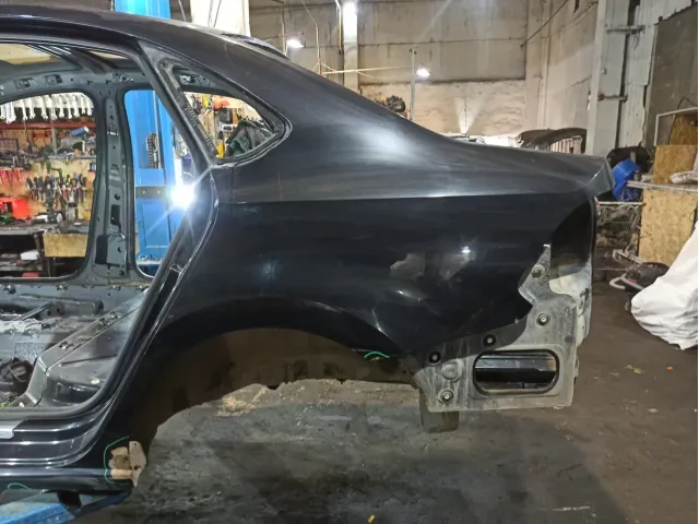 Крыло заднее левое Volkswagen Polo Sedan (Mk5)