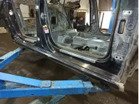Порог со стойкой правый Volkswagen Polo Sedan (Mk5)