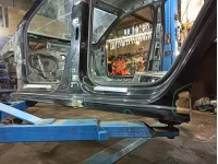 Порог со стойкой левый Volkswagen Polo Sedan (Mk5)