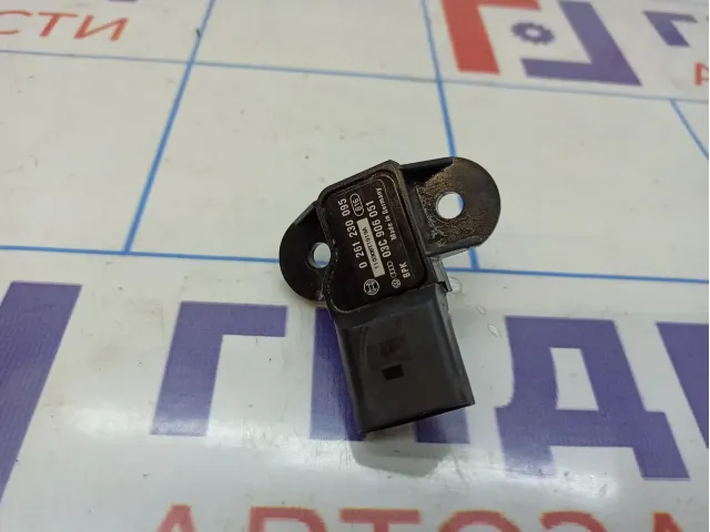 Датчик абсолютного давления Volkswagen Polo Sedan (Mk5) 03C906051