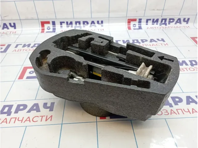 Ящик для инструментов Volkswagen Polo Sedan (Mk5) 6RU012115