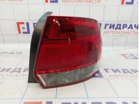 Фонарь задний правый Volkswagen Polo Sedan (Mk5) . Аналог DEPO. Сломана фишка.
