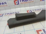 Обшивка стойки задней левой нижняя Volkswagen Polo Sedan (Mk5) 6RU867765.