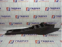 Консоль Volkswagen Polo Sedan (Mk5) 6RU863243B82V.