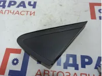Накладка переднего крыла левого Volkswagen Polo Sedan (Mk5) 6RU853273.
